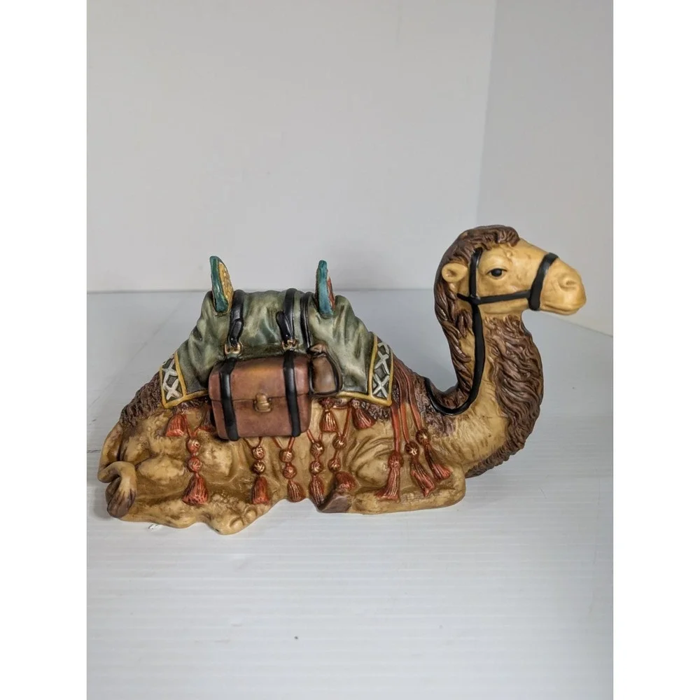 Christmas Vintage Grandeur Noel‎ Replacement Camel Sitting Porcelain 1999 N0094
